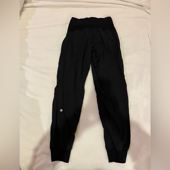 lululemon athletica dance studio joggers - black - size - 4 - Picture 3 of 6